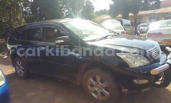 Nunua Ilio tumika Toyota Harrier Nyeusi Gari ndani ya Kampala nchini Uganda Nunua Ilio tumika Toyota Harrier Nyeusi Gari ndani ya Kampala nchini Uganda