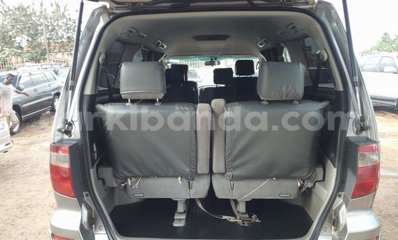 Nunua Ilio tumika Toyota Alphard Nyingine Gari ndani ya Kampala nchini Uganda Nunua Ilio tumika Toyota Alphard Nyingine Gari ndani ya Kampala nchini Uganda
