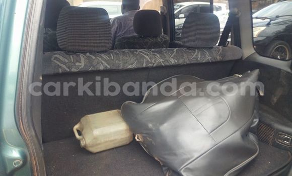 Nunua Ilio tumika Mitsubishi Pajero iO Kijani Gari ndani ya Kampala nchini Uganda Nunua Ilio tumika Mitsubishi Pajero iO Kijani Gari ndani ya Kampala nchini Uganda
