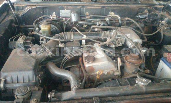 Acheter Occasion Voiture Toyota Land Cruiser Prado Noir à Kampala, Ouganda Acheter Occasion Voiture Toyota Land Cruiser Prado Noir à Kampala, Ouganda