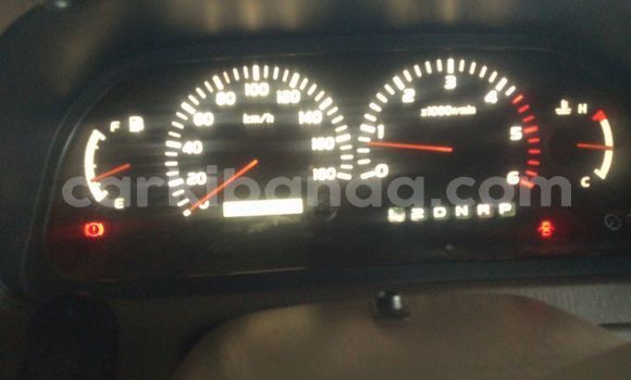 Acheter Occasion Voiture Toyota Land Cruiser Prado Noir à Kampala, Ouganda Acheter Occasion Voiture Toyota Land Cruiser Prado Noir à Kampala, Ouganda