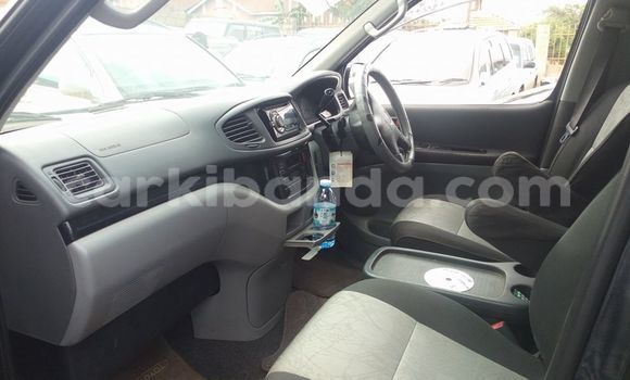 Nunua Ilio tumika Toyota Regius Nyeusi Gari ndani ya Kampala nchini Uganda Nunua Ilio tumika Toyota Regius Nyeusi Gari ndani ya Kampala nchini Uganda