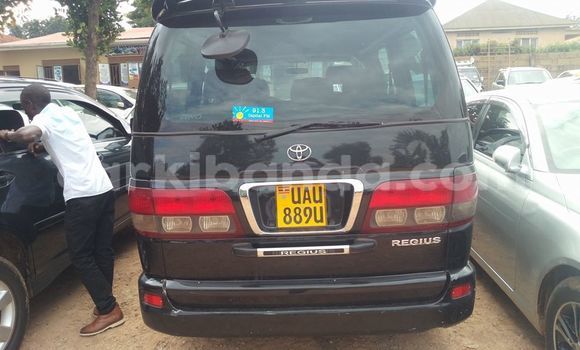 Nunua Ilio tumika Toyota Regius Nyeusi Gari ndani ya Kampala nchini Uganda Nunua Ilio tumika Toyota Regius Nyeusi Gari ndani ya Kampala nchini Uganda