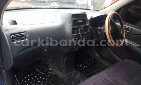 Nunua Ilio tumika Toyota Raum Bluu Gari ndani ya Kampala nchini Uganda Nunua Ilio tumika Toyota Raum Bluu Gari ndani ya Kampala nchini Uganda