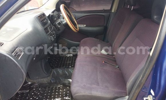 Nunua Ilio tumika Toyota Raum Bluu Gari ndani ya Kampala nchini Uganda Nunua Ilio tumika Toyota Raum Bluu Gari ndani ya Kampala nchini Uganda