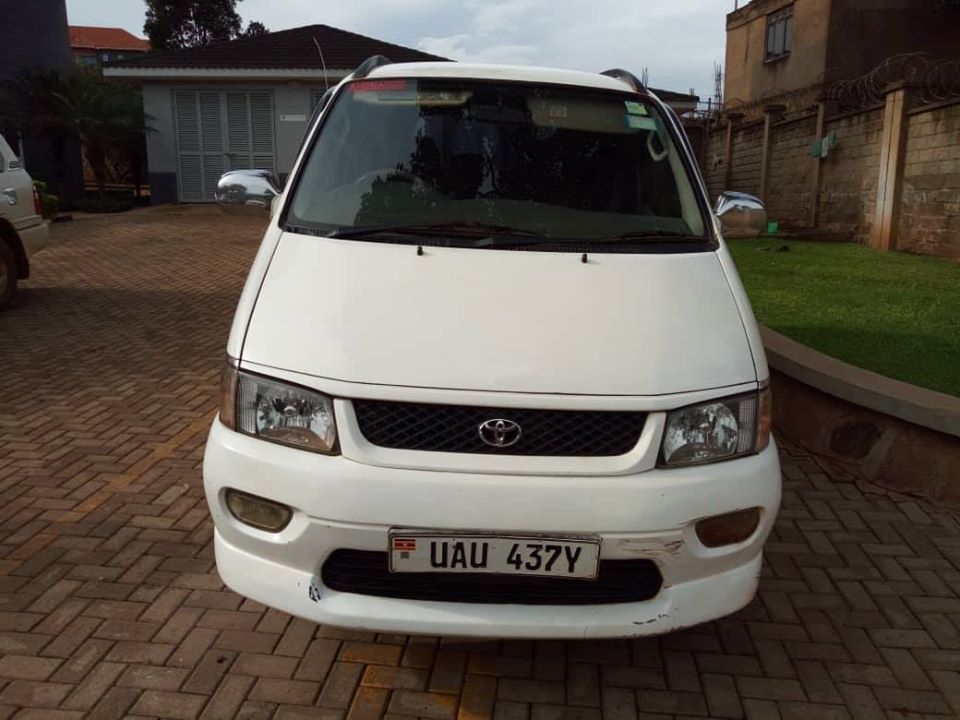 Buy used toyota regius white car in kampala in uganda carkibanda