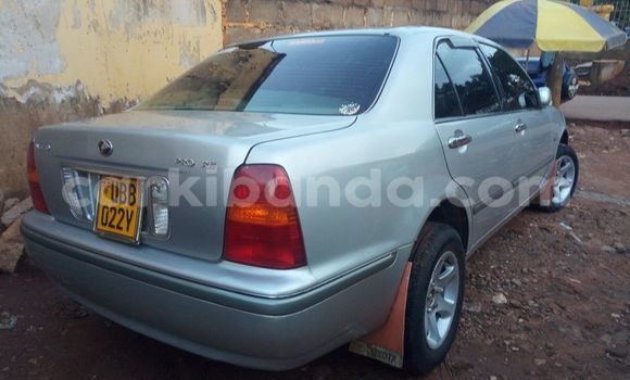 Nunua Ilio tumika Toyota Progres Fedha Gari ndani ya Kampala nchini Uganda Nunua Ilio tumika Toyota Progres Fedha Gari ndani ya Kampala nchini Uganda