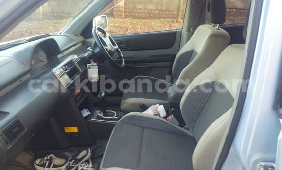 Nunua Ilio tumika Nissan X–Trail Bluu Gari ndani ya Kampala nchini Uganda Nunua Ilio tumika Nissan X–Trail Bluu Gari ndani ya Kampala nchini Uganda