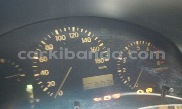 Nunua Ilio tumika Toyota Harrier Nyeupe Gari ndani ya Kampala nchini Uganda Nunua Ilio tumika Toyota Harrier Nyeupe Gari ndani ya Kampala nchini Uganda