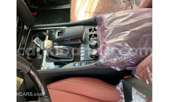 Acheter Import Voiture Lexus LX Noir à Import - Dubai, Ouganda Acheter Import Voiture Lexus LX Noir à Import - Dubai, Ouganda