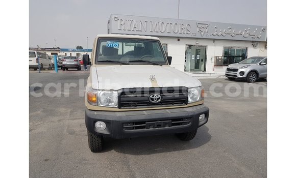 Gura Imported Toyota Land Cruiser Beige Imodoka i Import - Dubai mu Uganda Gura Imported Toyota Land Cruiser Beige Imodoka i Import - Dubai mu Uganda