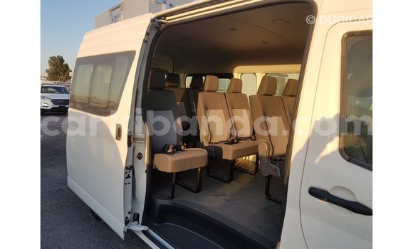 Gura Imported Toyota Hiace White Imodoka i Import - Dubai mu Uganda Gura Imported Toyota Hiace White Imodoka i Import - Dubai mu Uganda