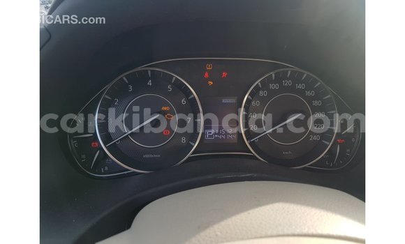 Gura Imported Nissan Patrol White Imodoka i Import - Dubai mu Uganda Gura Imported Nissan Patrol White Imodoka i Import - Dubai mu Uganda