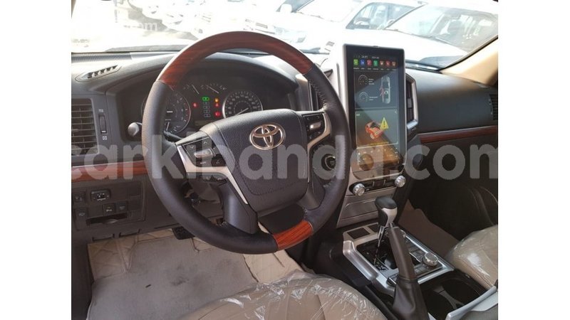 Big with watermark toyota land cruiser uganda import dubai 9731