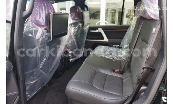 Buy Import Toyota Land Cruiser Black Car in Import - Dubai in Uganda Buy Import Toyota Land Cruiser Black Car in Import - Dubai in Uganda