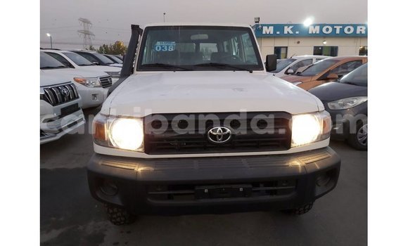 Buy Import Toyota Land Cruiser White Car in Import - Dubai in Uganda Buy Import Toyota Land Cruiser White Car in Import - Dubai in Uganda