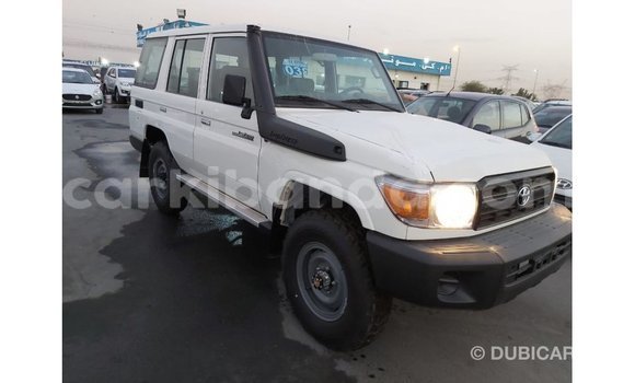 Buy Import Toyota Land Cruiser White Car in Import - Dubai in Uganda Buy Import Toyota Land Cruiser White Car in Import - Dubai in Uganda