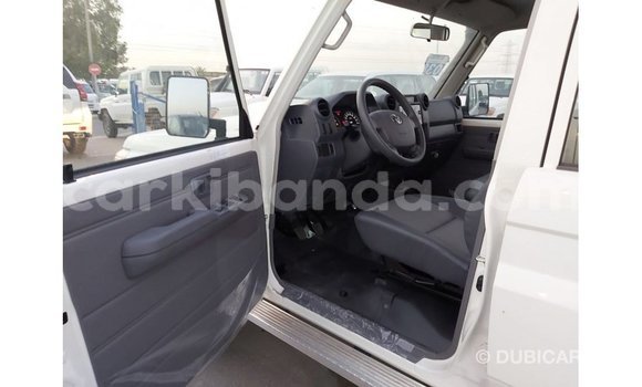 Buy Import Toyota Land Cruiser White Car in Import - Dubai in Uganda Buy Import Toyota Land Cruiser White Car in Import - Dubai in Uganda