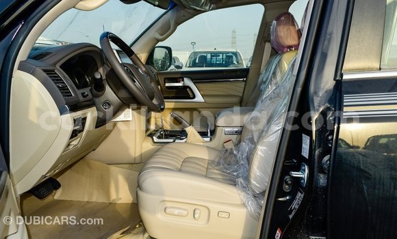 Buy Import Toyota Land Cruiser Black Car in Import - Dubai in Uganda Buy Import Toyota Land Cruiser Black Car in Import - Dubai in Uganda