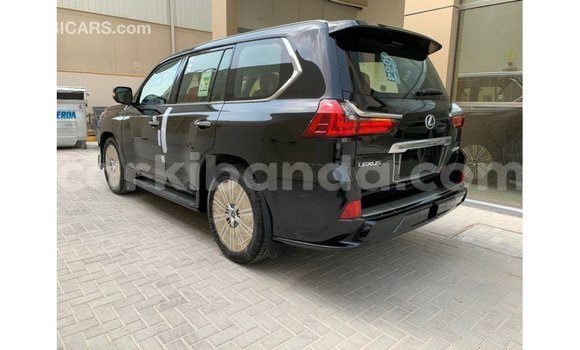 Nunua Imported Lexus LX Nyeusi Gari ndani ya Import - Dubai nchini Uganda Nunua Imported Lexus LX Nyeusi Gari ndani ya Import - Dubai nchini Uganda