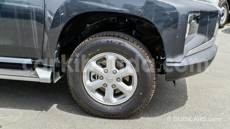 Big with watermark mitsubishi l200 uganda import dubai 9752