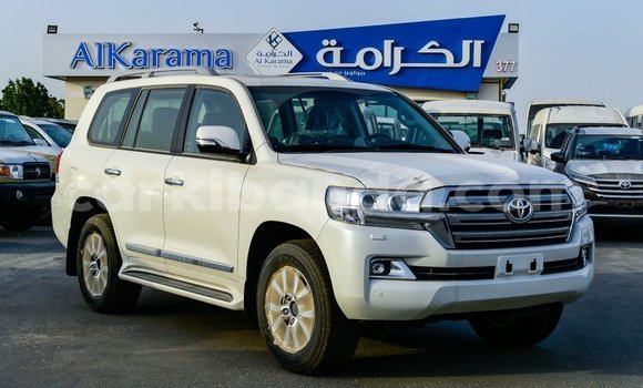 Buy Import Toyota Land Cruiser White Car in Import - Dubai in Uganda Buy Import Toyota Land Cruiser White Car in Import - Dubai in Uganda