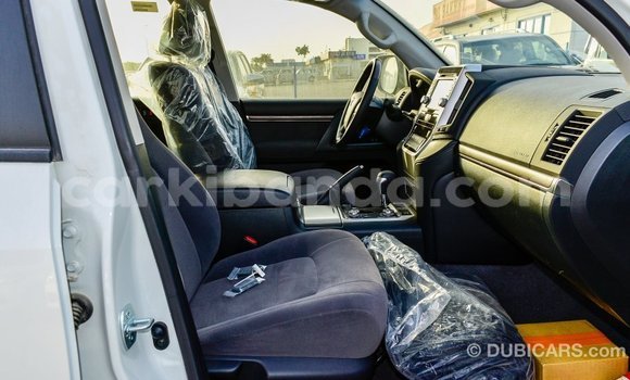Buy Import Toyota Land Cruiser White Car in Import - Dubai in Uganda Buy Import Toyota Land Cruiser White Car in Import - Dubai in Uganda