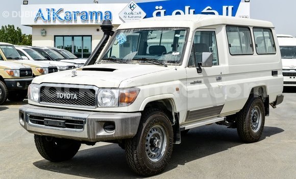 Buy Import Toyota Land Cruiser White Car in Import - Dubai in Uganda Buy Import Toyota Land Cruiser White Car in Import - Dubai in Uganda