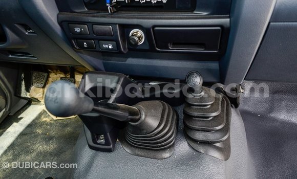 Buy Import Toyota Land Cruiser White Car in Import - Dubai in Uganda Buy Import Toyota Land Cruiser White Car in Import - Dubai in Uganda