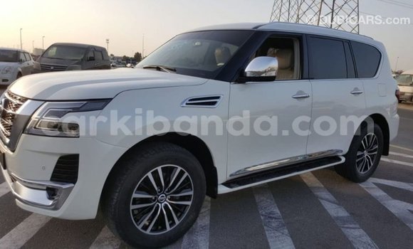 Gura Imported Nissan Patrol White Imodoka i Import - Dubai mu Uganda Gura Imported Nissan Patrol White Imodoka i Import - Dubai mu Uganda
