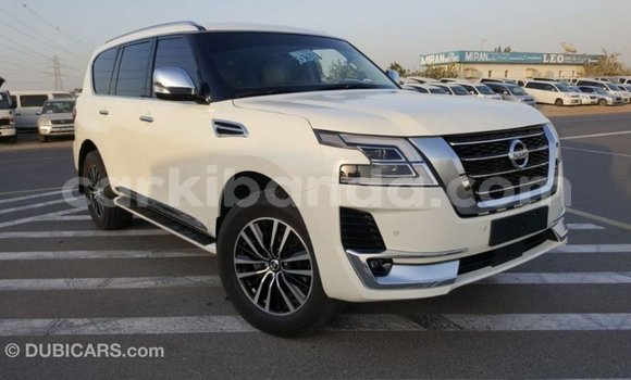 Gura Imported Nissan Patrol White Imodoka i Import - Dubai mu Uganda Gura Imported Nissan Patrol White Imodoka i Import - Dubai mu Uganda
