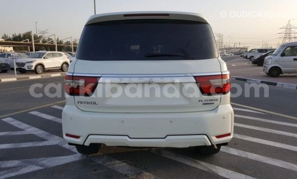 Gura Imported Nissan Patrol White Imodoka i Import - Dubai mu Uganda Gura Imported Nissan Patrol White Imodoka i Import - Dubai mu Uganda