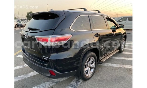 Gura Imported Toyota Highlander Black Imodoka i Import - Dubai mu Uganda Gura Imported Toyota Highlander Black Imodoka i Import - Dubai mu Uganda