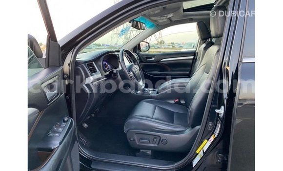 Gura Imported Toyota Highlander Black Imodoka i Import - Dubai mu Uganda Gura Imported Toyota Highlander Black Imodoka i Import - Dubai mu Uganda