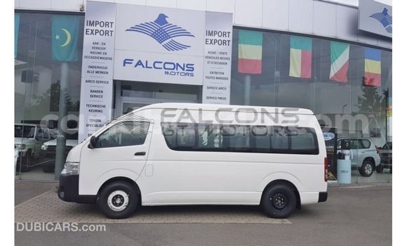 Gura Imported Toyota Hiace White Imodoka i Import - Dubai mu Uganda Gura Imported Toyota Hiace White Imodoka i Import - Dubai mu Uganda
