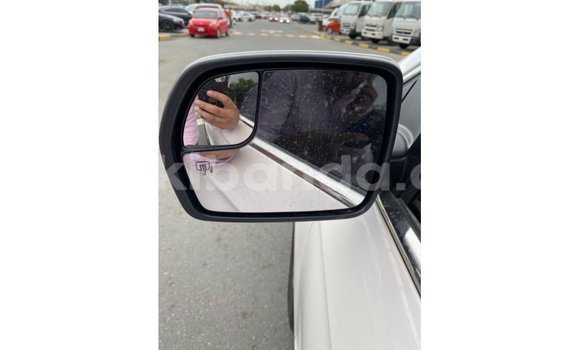 Buy Import Ford Edge White Car in Import - Dubai in Uganda Buy Import Ford Edge White Car in Import - Dubai in Uganda