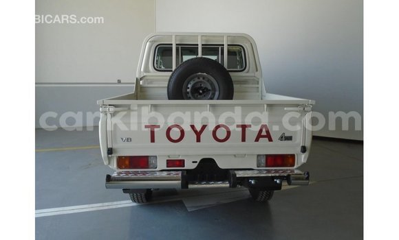 Buy Import Toyota Land Cruiser White Car in Import - Dubai in Uganda Buy Import Toyota Land Cruiser White Car in Import - Dubai in Uganda
