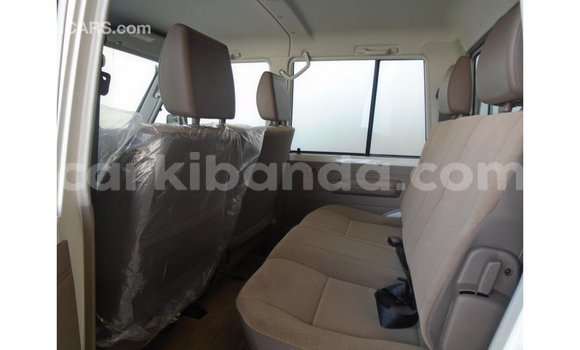 Buy Import Toyota Land Cruiser White Car in Import - Dubai in Uganda Buy Import Toyota Land Cruiser White Car in Import - Dubai in Uganda