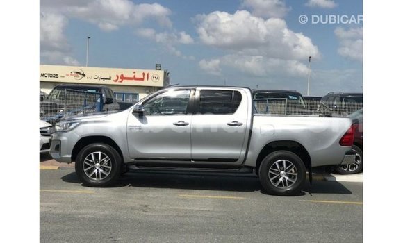 Nunua Imported Toyota Hilux Nyingine Gari ndani ya Import - Dubai nchini Uganda Nunua Imported Toyota Hilux Nyingine Gari ndani ya Import - Dubai nchini Uganda