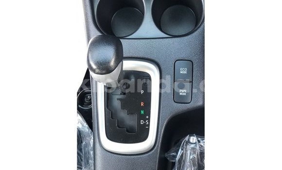 Nunua Imported Toyota Hilux Nyingine Gari ndani ya Import - Dubai nchini Uganda Nunua Imported Toyota Hilux Nyingine Gari ndani ya Import - Dubai nchini Uganda