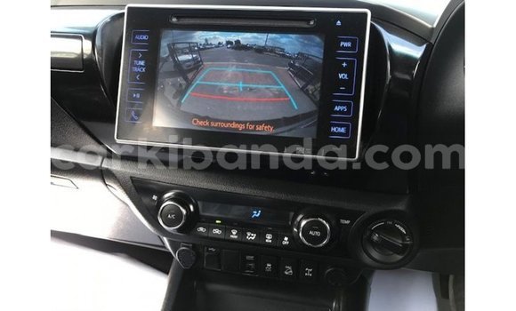 Nunua Imported Toyota Hilux Nyingine Gari ndani ya Import - Dubai nchini Uganda Nunua Imported Toyota Hilux Nyingine Gari ndani ya Import - Dubai nchini Uganda