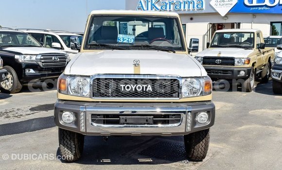 Buy Import Toyota Land Cruiser Beige Car in Import - Dubai in Uganda Buy Import Toyota Land Cruiser Beige Car in Import - Dubai in Uganda