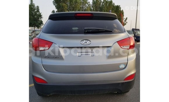 Nunua Imported Hyundai Tucson Nyingine Gari ndani ya Import - Dubai nchini Uganda Nunua Imported Hyundai Tucson Nyingine Gari ndani ya Import - Dubai nchini Uganda
