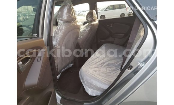 Nunua Imported Hyundai Tucson Nyingine Gari ndani ya Import - Dubai nchini Uganda Nunua Imported Hyundai Tucson Nyingine Gari ndani ya Import - Dubai nchini Uganda