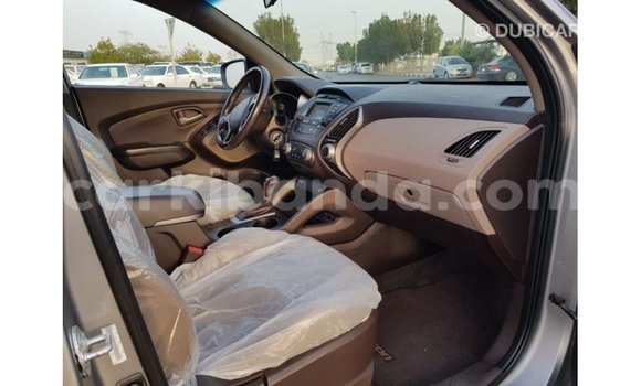 Nunua Imported Hyundai Tucson Nyingine Gari ndani ya Import - Dubai nchini Uganda Nunua Imported Hyundai Tucson Nyingine Gari ndani ya Import - Dubai nchini Uganda