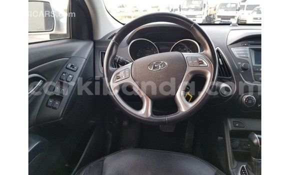 Nunua Imported Hyundai Tucson Nyingine Gari ndani ya Import - Dubai nchini Uganda Nunua Imported Hyundai Tucson Nyingine Gari ndani ya Import - Dubai nchini Uganda
