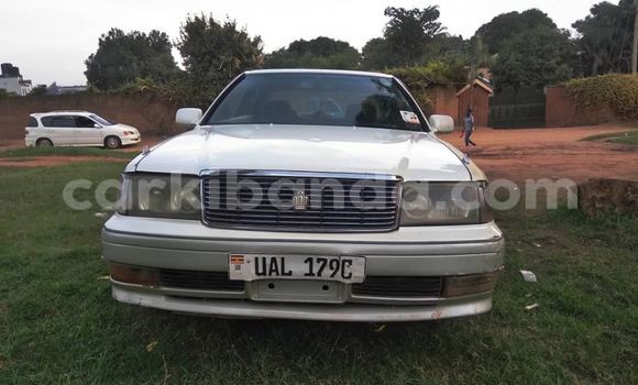 Buy Used Toyota Crown White Car in Kampala in Uganda Buy Used Toyota Crown White Car in Kampala in Uganda