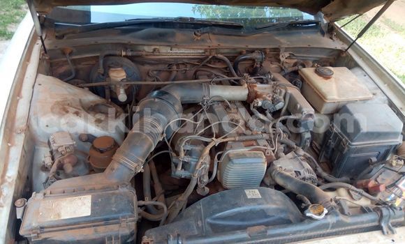 Buy Used Toyota Cresta White Car in Kampala in Uganda Buy Used Toyota Cresta White Car in Kampala in Uganda