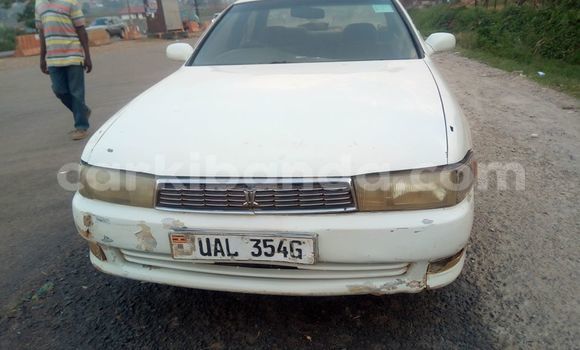 Buy Used Toyota Cresta White Car in Kampala in Uganda Buy Used Toyota Cresta White Car in Kampala in Uganda
