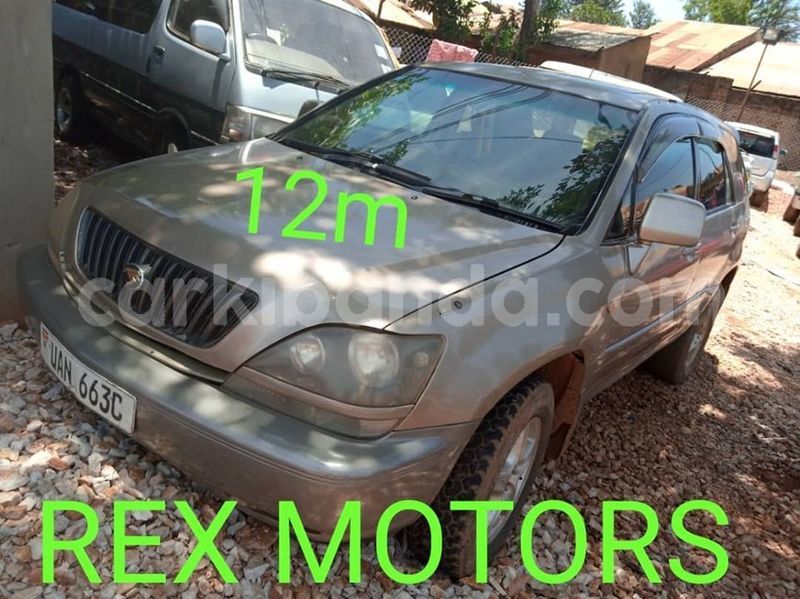 Big with watermark toyota harrier uganda kampala 9818